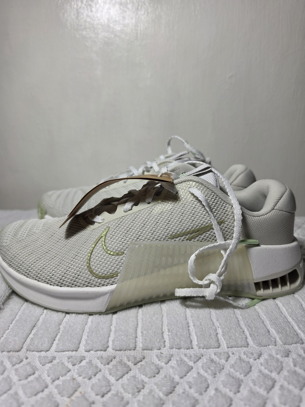 Nike Metcon 9 Women's Training Shoes Sea Glass Metallic Gold